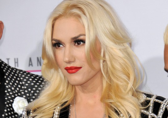 Gwen Stefani olvida a sus ex con música