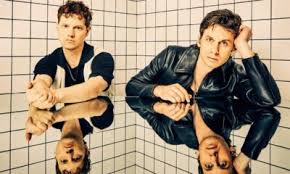 Foster the People está Lost In Space